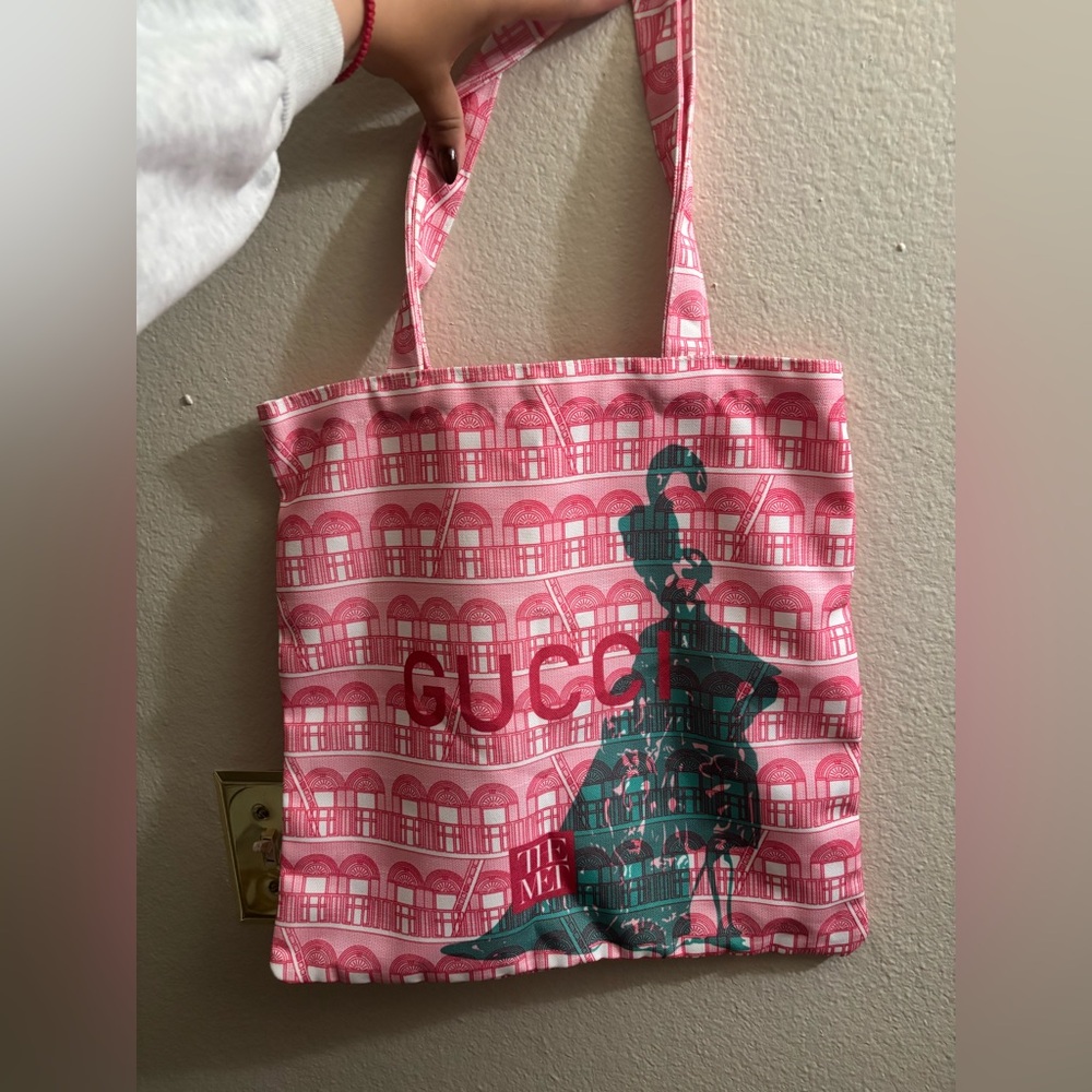 Gucci x The Met Shopping Tote Bag